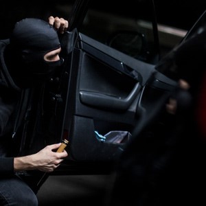 GLOBALi- A Vehicle Theft Deterrent and Recovery Network